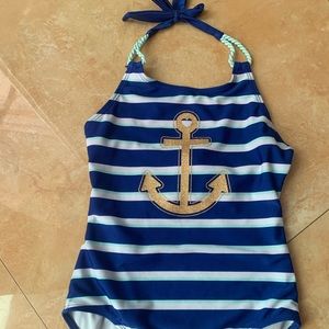 Girls cat and jack bathing suit size 7/8